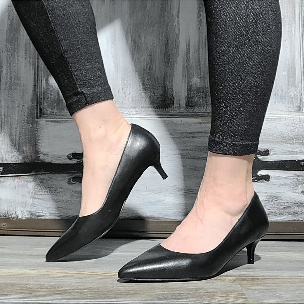 New Matte Black High Heels Women's Size 9
